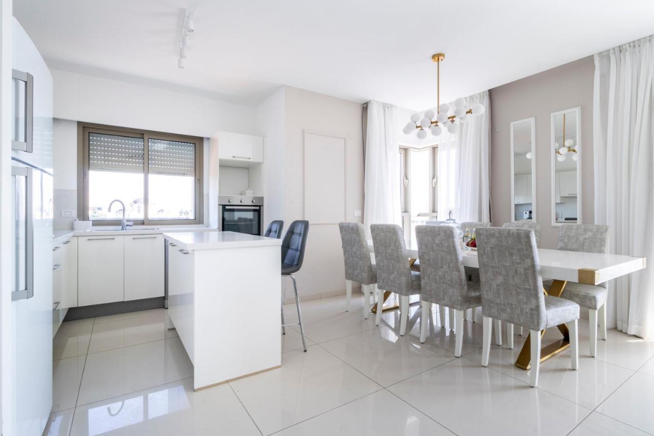 Luxury Three-Bedroom/Terrace Over Old City View Jerusalem Ngoại thất bức ảnh