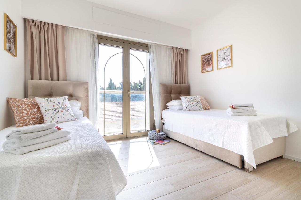 Luxury Three-Bedroom/Terrace Over Old City View Jerusalem Ngoại thất bức ảnh