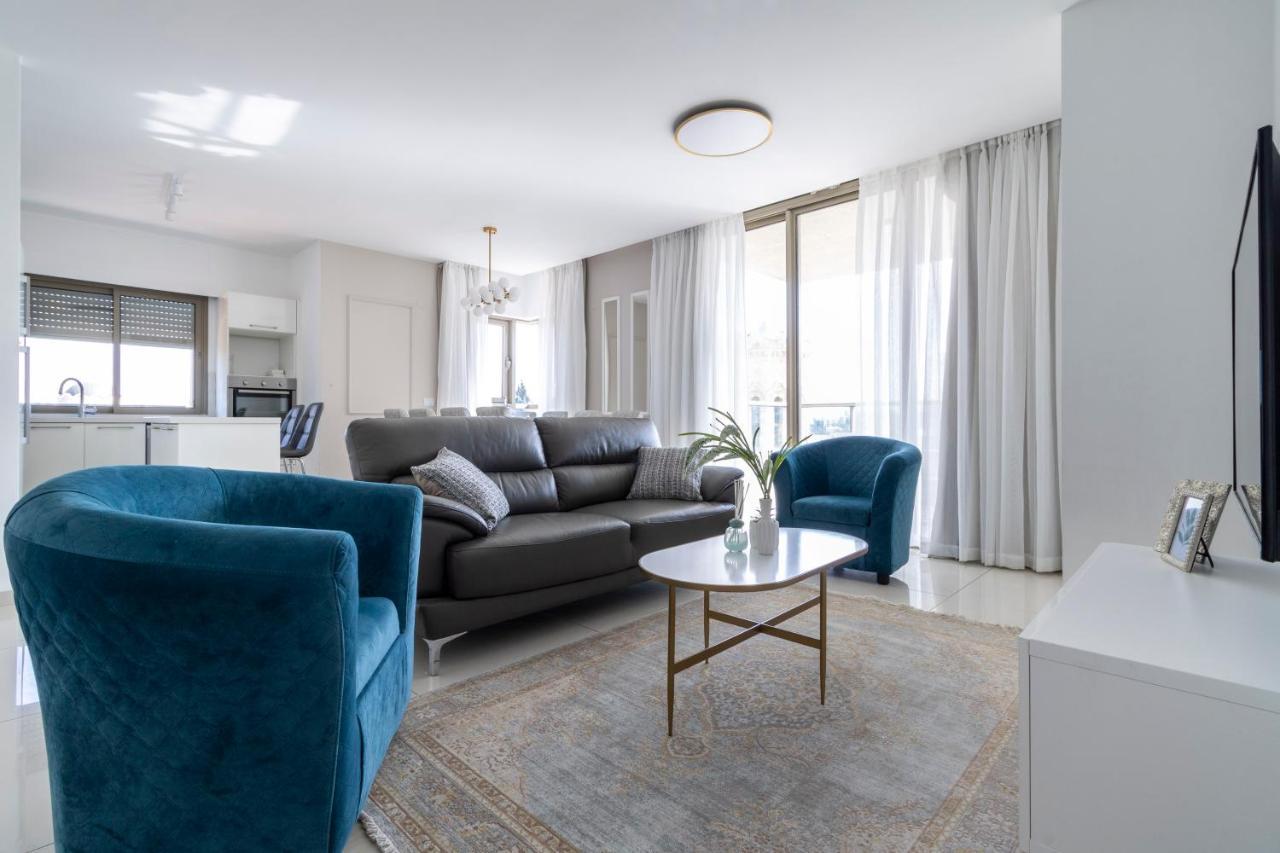 Luxury Three-Bedroom/Terrace Over Old City View Jerusalem Ngoại thất bức ảnh